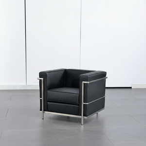 आधुनिक <span class=keywords><strong>LC2</strong></span> एकल कार्यालय सोफे की कुर्सी न्यूनतम डिजाइन वर्ग धातु फ्रेम और घर या कार्यालय भवन के उपयोग के लिए चमड़े की सीट - Product Image 1