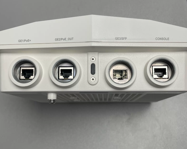 Hot Sale Outdoor Wi Fi 6 Access Point IP68 Waterproof 1.8kg Built in IoT Connectivity for Smart City Infrastructure