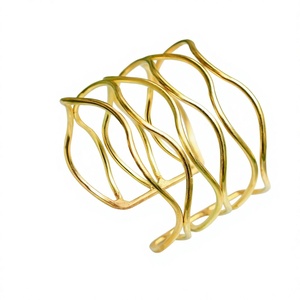 Brazalete de latón con alambre ancho en tono dorado, brazalete chapado en oro antideslustre, joyería para mujer - Product Image 5