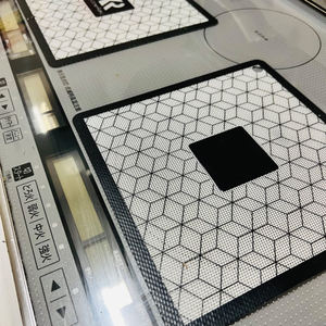 Usine personnalisée 78x52cm anti-rayures résistant à la chaleur antidérapant silicone induction <span class=keywords><strong>plaque</strong></span> protecteur <span class=keywords><strong>tapis</strong></span> <span class=keywords><strong>de</strong></span> doublure - Product Image 2