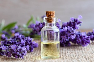 100% Pure Lavender Essential <b>Oil</b> Cold Pressed Natural Aromatherapy Grade Relaxation Skincare <b>Massage</b> Hair Care Home Fragrance - Product Image 2