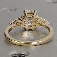 Bague de fiançailles en or massif 18 carats avec diamant de laboratoire taille émeraude 2 carats, grappe de pierres latérales en forme de poire, certifiée IGI CVD/HPHT couleur DEF