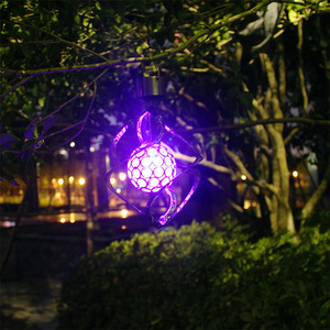 Lámpara Solar de Jardín LED Colgante, con Cambio de Color, Resistente al Agua, Decorativa para Exteriores, con Panel Solar y Batería Recargable - Product Image 4