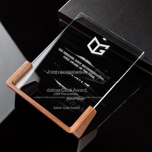 Medalla de Cristal Creativa Hecha a Medida con Material de Esmalte de Color para Uso Conmemorativo - Product Image 5