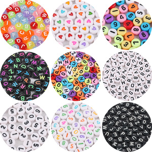 100 pièces bricolage couleur personnalisée <span class=keywords><strong>lettre</strong></span> perles 4*7mm acrylique lumineux perles rondes Bracelet perlé faisant des accessoires d'outils - Product Image 1