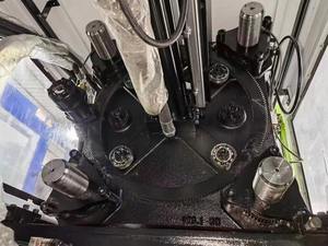 Máquina de Moldeo por Inyección Hidráulica Horizontal de Alta Velocidad Yizumi de 200 Toneladas Usada, con PLC, Motor, Bomba, Tornillo, Servo, Caja de Engranajes, Rodamiento - Product Image 6