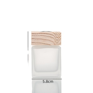 Luxury 150ml <strong>200ml</strong> 500ml Black Amber Frosted Custoom Reed <strong>Diffuser</strong> Glass Bottle with Wooden Lids square <strong>Aroma</strong> Fragrance Bottle - Product Image 4