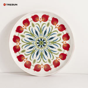 Plato de cerámica retro francés con encaje, decoración floral en relieve, precio de fábrica OEM, plato para cena, postre y desayuno. - Product Image 5