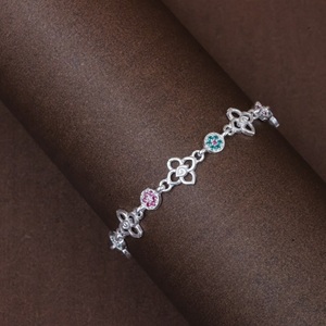 Fashionable <b>Silver</b> Bracelet Luxury Style Jewelry Accessory <b>for</b> Women and <b>Men</b> with Modern Elegant Appeal - Product Image 2