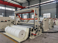 Machine de refendage de papier Machine de rembobinage de papier kraft jumbo automatique Machine de refendage de rouleau de papier kraft