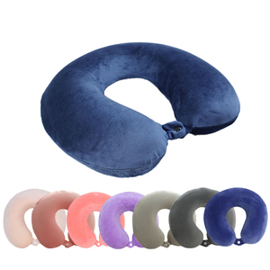 Supporto per Logo personalizzato <span class=keywords><strong>cuscino</strong></span> per il collo dell'aeroplano dell'auto in Memory Foam a forma di U per alleviare il dolore alla trazione - Product Image 1