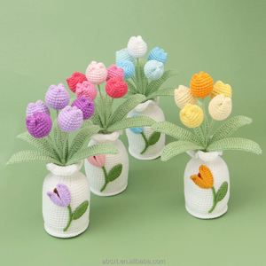 Plantes artificielles en pot, fleurs en fil crocheté faites à la main, tulipe au crochet en pot pour la décoration de la maison et les cadeaux de la Saint-Valentin - Product Image 5