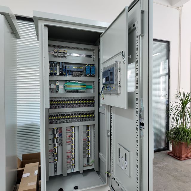 Customized Complete Set PLC Control Cabinet Frequency Converter Cabinet Fan Water Pump Constant Pressure Water Supply Cabinet