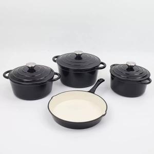 Set di <span class=keywords><strong>Pentole</strong></span> in <span class=keywords><strong>Ghisa</strong></span> <span class=keywords><strong>Smaltata</strong></span> da 4 Pezzi, Batteria Multifunzione Antiaderente con Padella e Casseruola per Uso Domestico - Product Image 3