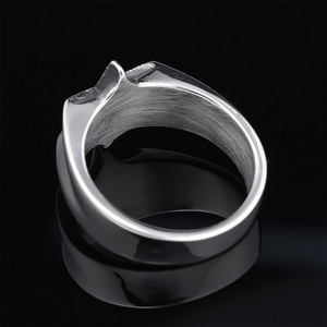 Anillo de calavera Retro gótico y Punk de regalo de joyería de acero inoxidable hipoalergénico de alta calidad para hombres - Product Image 4
