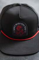 Casquettes de luxe Hip Hop logo brodé à 5 panneaux, chapeau perforé imperméable à l'eau avec trou découpé au laser
