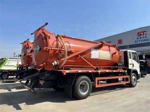 Fabriqué en Chine howo camion aspirateur d'égout à 6 roues 10000L pour fosses septiques 4*2 camion à jet d'égout de <span class=keywords><strong>10000</strong></span> <span class=keywords><strong>litres</strong></span> à vendre - Product Image 6