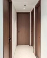 Fabricant chinois de nouveaux modèles de portes intérieures minimalistes en bois massif pour chambre à coucher et salle de bain avec isolation acoustique