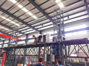 Tables élévatrices électriques d'escalade de grimpeur de mât d'échafaudage d'étape de travail de bâtiment de grande hauteur pour la plate-forme de travail - Product Image 5