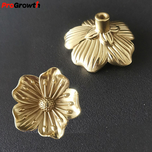 Poignée en forme de prune accessoires de quincaillerie de meubles armoire tiroir porte d'armoire fleur <span class=keywords><strong>poignées</strong></span> et boutons en <span class=keywords><strong>laiton</strong></span> - Product Image 2