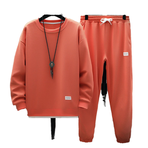 Conjunto de Dos Piezas de Primavera: Camiseta Deportiva Casual de Manga Larga con Cuello Redondo y Pantalones Largos de Punto Transpirable para Hombre - Product Image 1