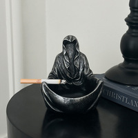 Cendrier haut de gamme, étonnant et mystérieux, en forme d'homme vêtu de noir, pour la maison, le salon, le bureau, ou comme objet décoratif.