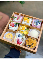 Boîtes à pâtisserie blanches avec fenêtre et ruban |   Emballage compartimenté à 4/6/9 compartiments pour biscuits, chocolats et friandises (lot de 5)