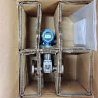 Débitmètre vortex à bride Rosemount 8800 : Corps de débitmètre sans joint et anti-colmatage qui élimine les points de fuite potentiels
