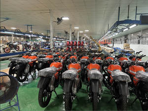 <span class=keywords><strong>Moto</strong></span> GCC G-Mark Factory BAJAJs <span class=keywords><strong>Boxer</strong></span> 4 temps, moteur CB 150CC 200CC - Product Image 6