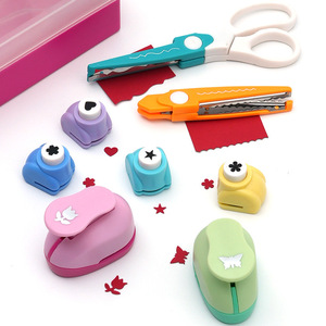 Kit combiné de découpeurs en plastique et métal pour dentelle, motif étoile et fleur, grand poinçon manuel pour enfants - Product Image 3