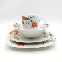 Vaisselle de luxe en porcelaine blanche personnalisée avec décalcomanie, assiettes carrées en céramique pour restaurant, vente en gros