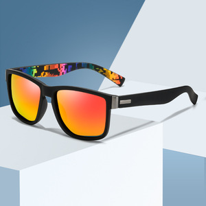 Lunettes <span class=keywords><strong>de</strong></span> soleil polarisées <span class=keywords><strong>de</strong></span> <span class=keywords><strong>sécurité</strong></span> pour hommes et femmes, <span class=keywords><strong>de</strong></span> marque, design tendance, vente en gros, colorées, avec revêtement en résine TAC, protection UV400, pour le sport - Product Image 1