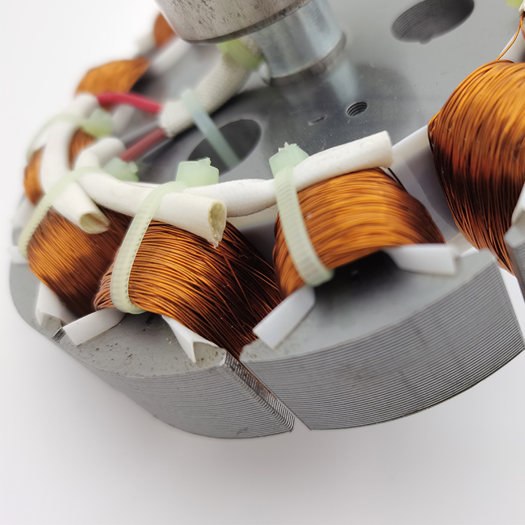 Motore completamente in rame