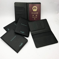 Porte-passeport en cuir PU noir personnalisé Portefeuille de voyage en cuir Saffiano Housse de protection pour passeport