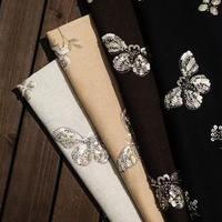 Tissu en velours brodé de dentelle à motif floral français, orné de sequins et de perles, idéal pour robe de mariée - Dubaï