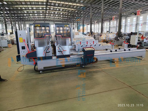 Scie à double tête CNC pour profilés aluminium, certifiée CE, machine de traitement des profilés en alliage d'aluminium CNC, <span class=keywords><strong>prix</strong></span> usine - Product Image 4