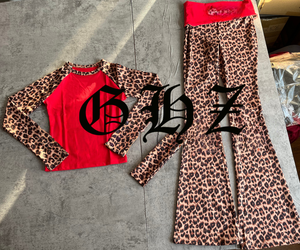 Completo Due Pezzi Donna 2025 con <span class=keywords><strong>Top</strong></span> Corto Stampa Ghepardo e Pantaloni a Zampa con Vita Pieghettata, Abbigliamento Casual con <span class=keywords><strong>Maglia</strong></span> a <span class=keywords><strong>Maniche</strong></span> <span class=keywords><strong>Lunghe</strong></span> e Leggings - Product Image 6