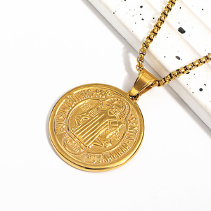 Accessoires de mode de personnalité européenne et américaine rétro <span class=keywords><strong>Saint</strong></span> Benoît exorcisme père croix lettre titane acier mâle pend - Product Image 3