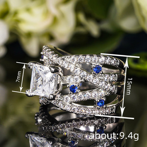 Anello Quadrato con Gemma Blu per Donne, Gioiello da Dito di Lusso alla Moda - Product Image 5
