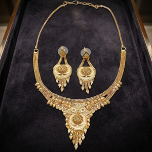 Venta al por mayor 14K 18K 24K oro lleno formando collares cortos, conjunto de joyería de diseño tradicional, conjunto de joyería de moda chapado en oro de latón - Product Image 1