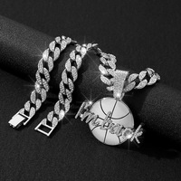 Collier tendance avec pendentif basketball en strass dorés et chaîne cubaine glacée pour homme, bijoux de mode hip-hop streetwear