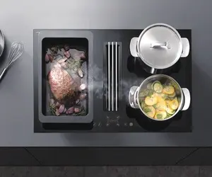 Plaque de cuisson à Induction NEG en verre cristal poli noir 4 zones de cuisson avec extracteur à tirage vers le bas - Product Image 1