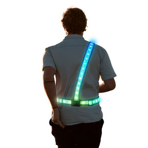 Chaleco deportivo LED con control por aplicación, arnés para correr, escalada, ciclismo, aire libre por <span class=keywords><strong>la</strong></span> <span class=keywords><strong>noche</strong></span>, venta al por mayor de fábrica, 2022 años - Product Image 1