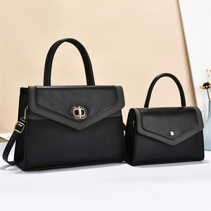 Sacs à main pour femmes en gros, pas chers, grands, noirs, décontractés, à bandoulière, avec fermeture à glissière, décoration de lettres, imperméables - Product Image 1