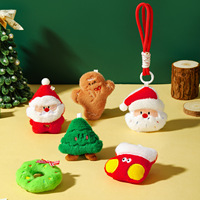 Porte-clés en fourrure écologique sur le thème de Noël, décoration suspendue douce, cadeau pour la saison des fêtes
