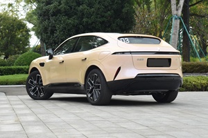 Véhicules à énergie nouvelle en stock 2026 : Avatr 11, SUV 4 portes 5 places, autonomie de 1065 km, voitures hybrides à vendre - Product Image 6