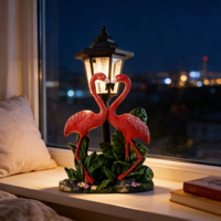Romantische Herzförmige Flamingo-Gartenfigur, Rosa Harz-Skulptur mit Retro-Laterne, Outdoor-Dekoration für Terrasse und Gehweg
