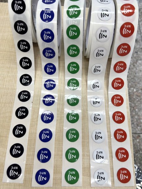 Factory in Stock 13.56MHz Custom Nfc 213 Stickers Five Color HF RFID NFC Tag Sticker Label Printable Programmable ISO 14443A Tag