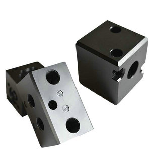 บล็อกอลูมิเนียมกลึง CNC ชิ้นส่วนโลหะความแม่นยำสูงสำหรับใช้ในอุตสาหกรรม - Product Image 1