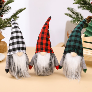 Gnome de Noël en peluche sans visage avec chapeau à carreaux de buffle, ornement de bureau autoportant pour la décoration de la maison en période des fêtes - Product Image 4